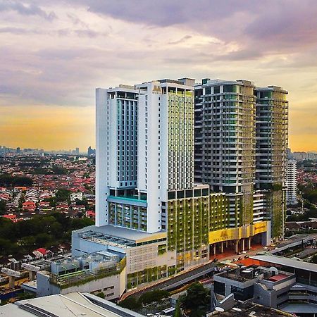 M World Hotel Formerly Known As Avante Hotel Petaling Jaya Exterior foto The Legarda Campus