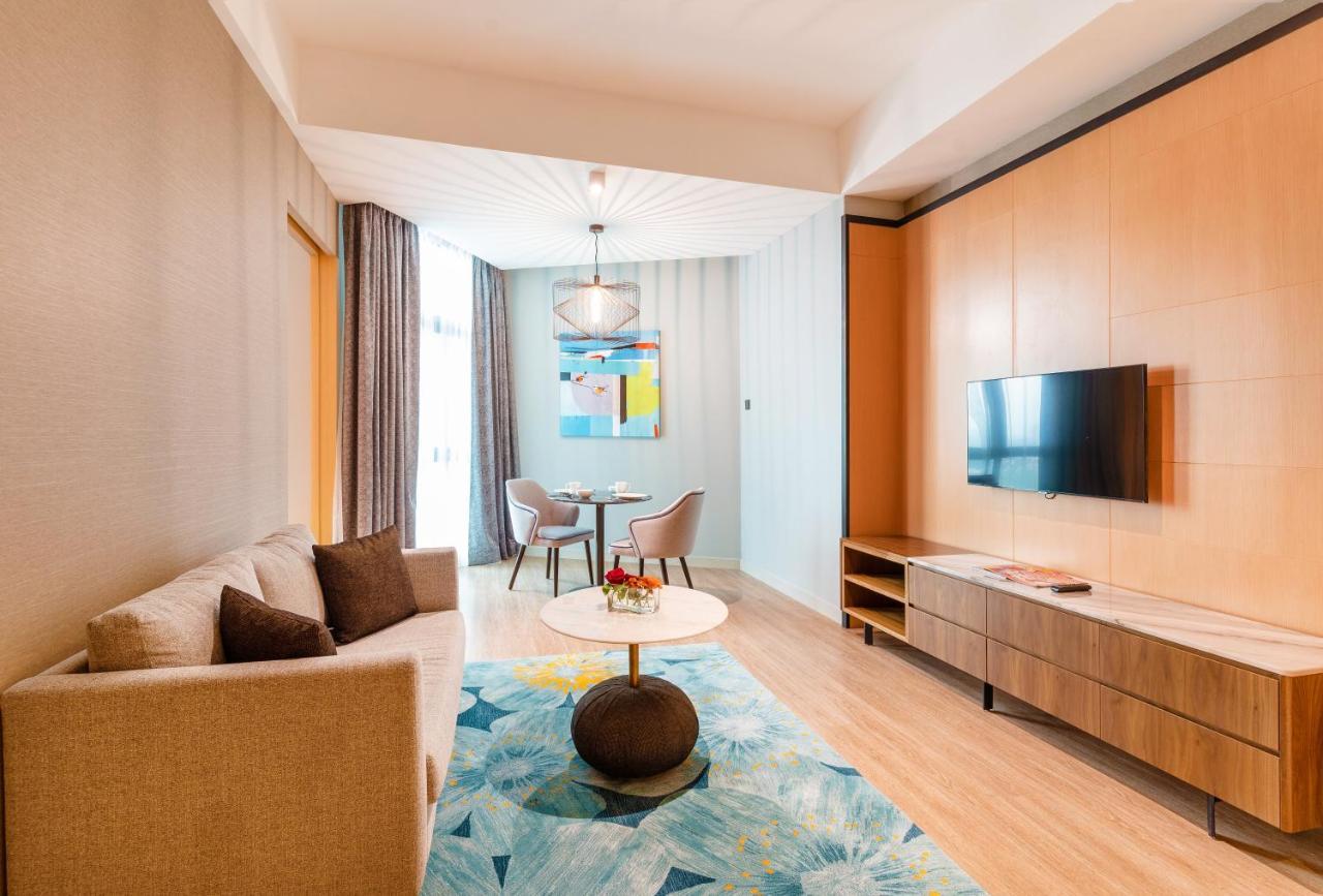 M World Hotel Formerly Known As Avante Hotel Petaling Jaya Exterior foto Living room of a suite