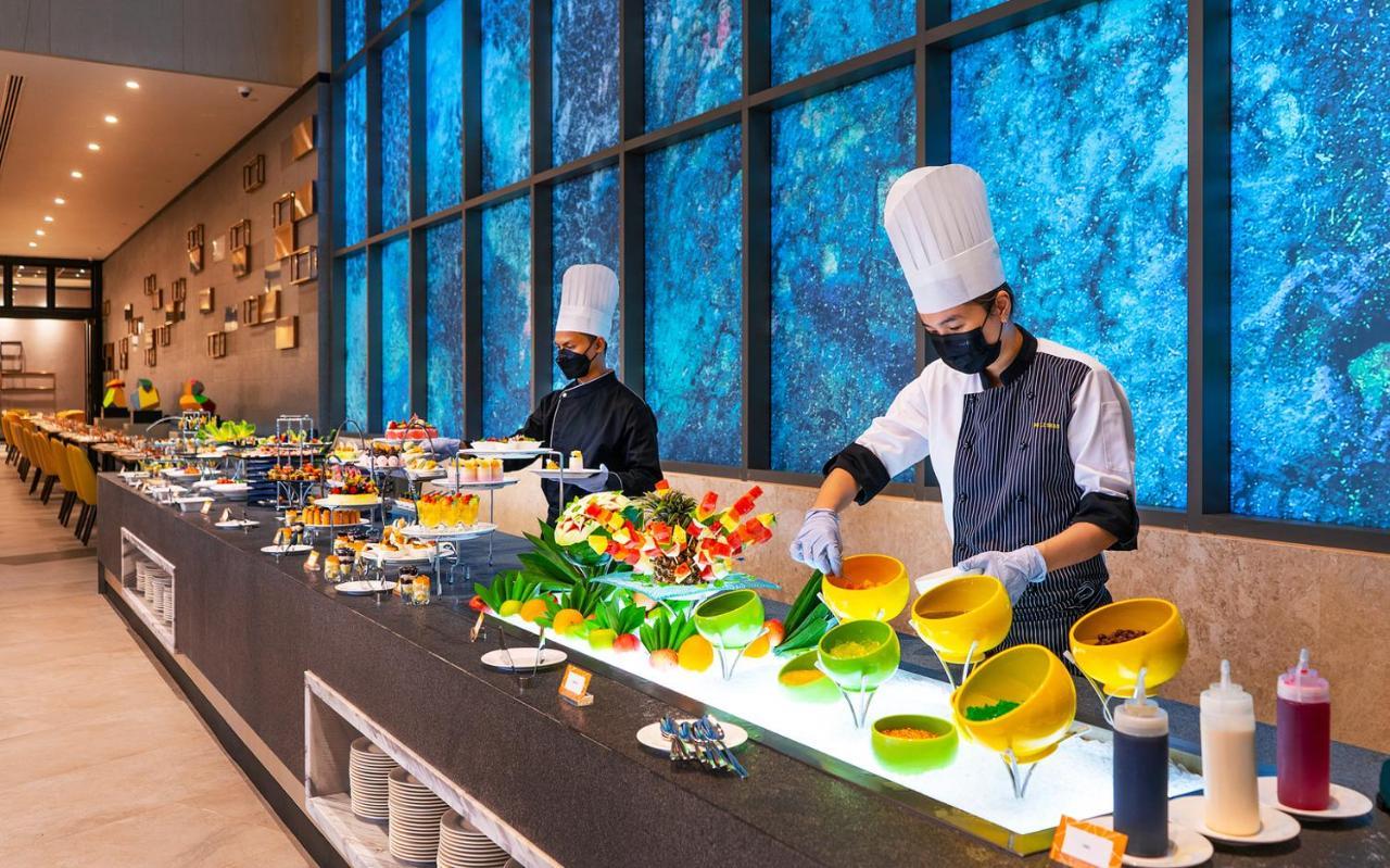 M World Hotel Formerly Known As Avante Hotel Petaling Jaya Exterior foto The buffet at the restaurant